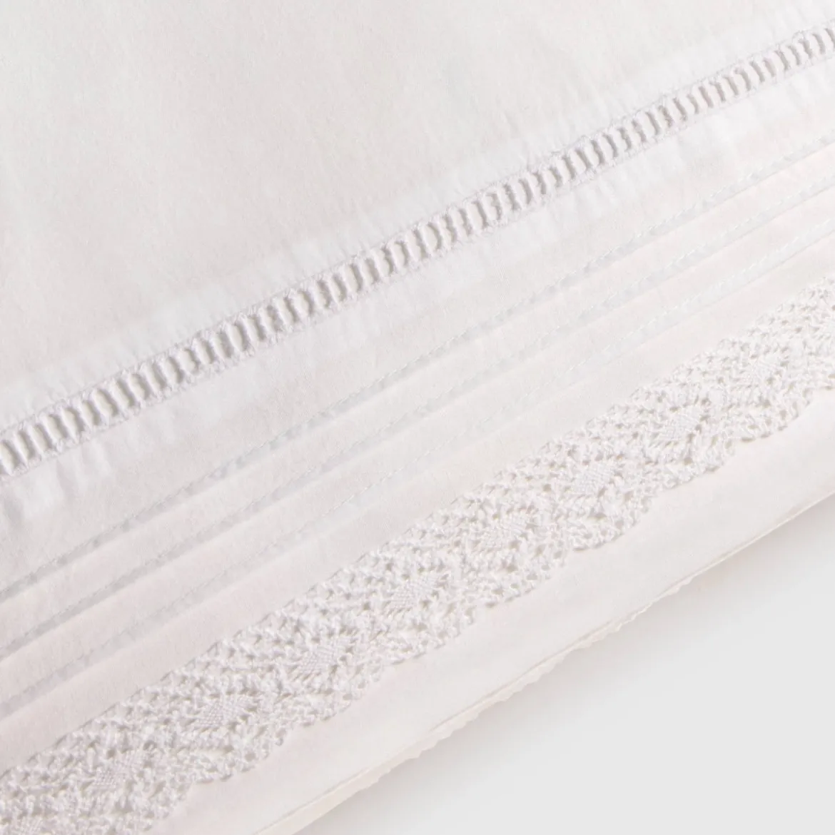 Funda de almohada algodón 180 hilos detalles lenceros Lalace