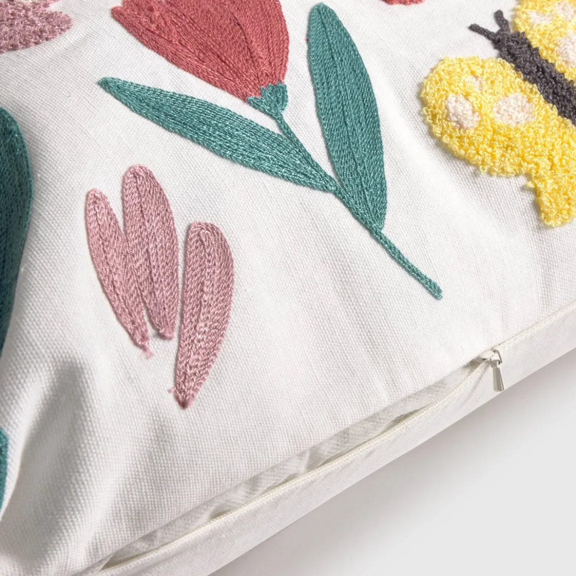 Funda de cojín bordada flores Bloom