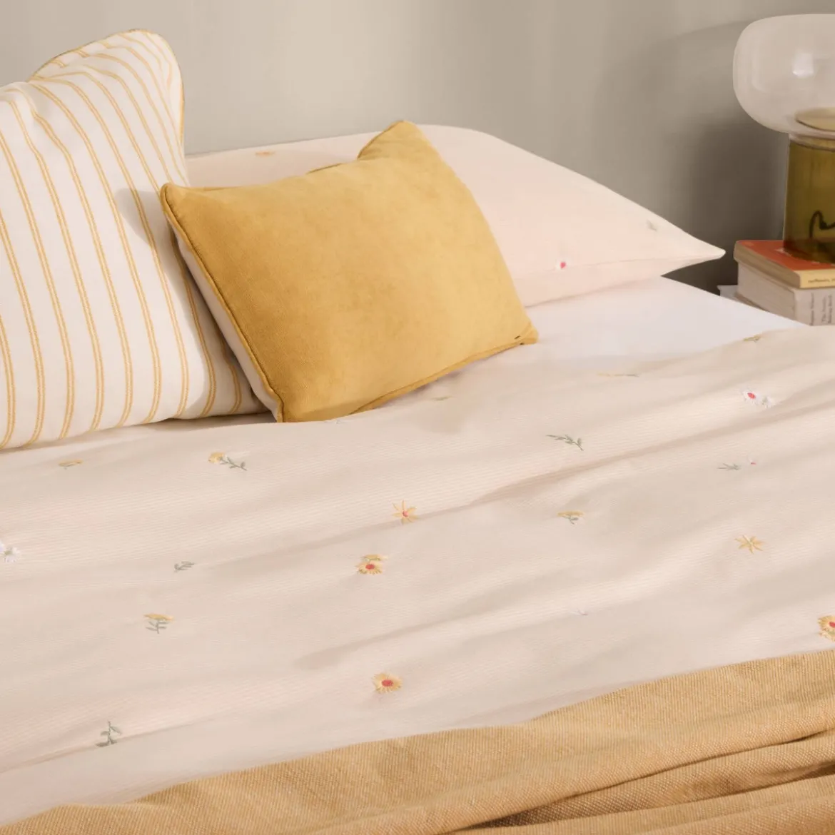 Funda nórdica algodón 180 hilos flores bordadas Laflora