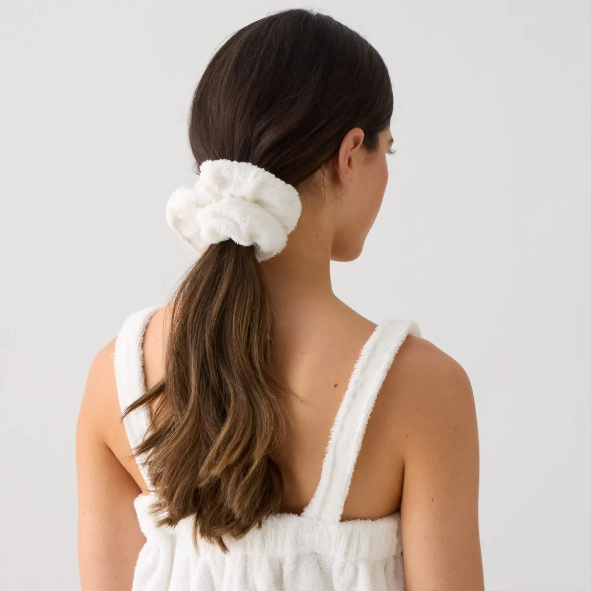 Goma para el pelo en rizo blanco Gomaspa