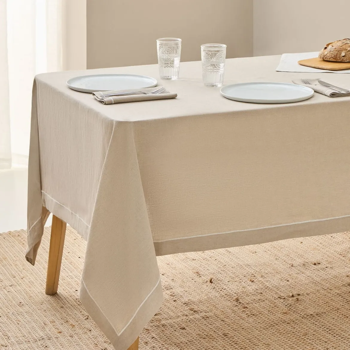 Mantel de lino natural con festón bordado Lin