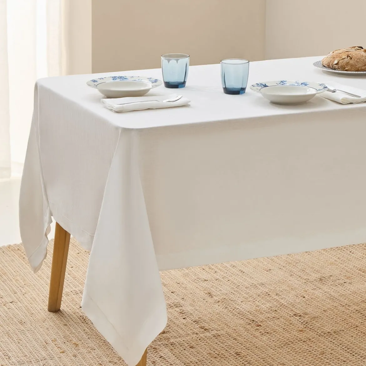 Mantel de lino natural con festón bordado Lin