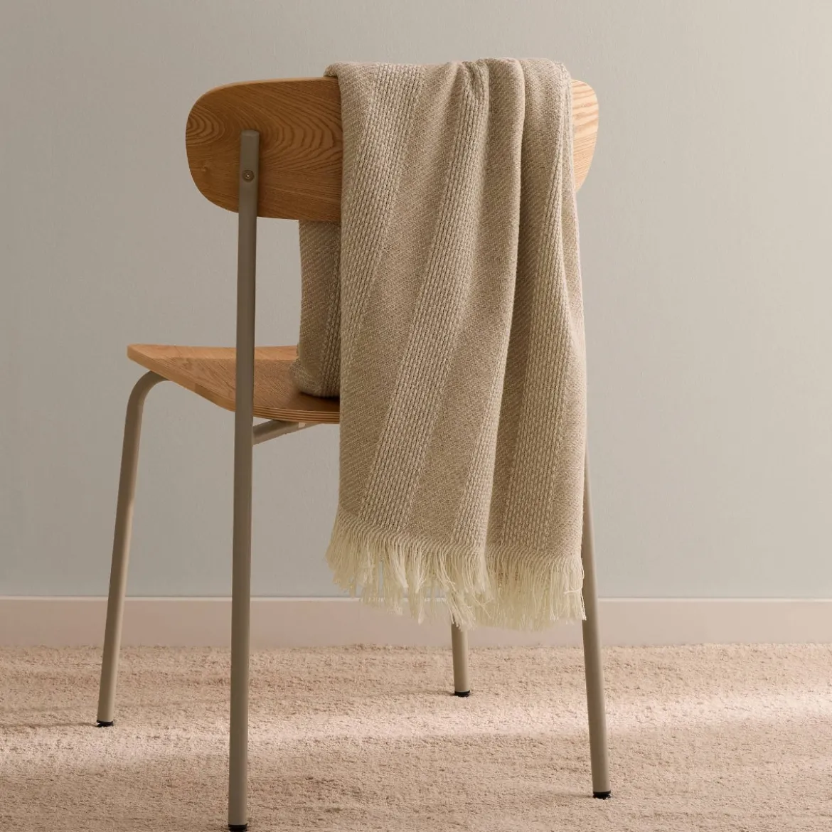 Plaid de rayas tejidas con flecos Primpla