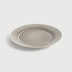 Plato llano 27cm diseño acanalado Pleatg