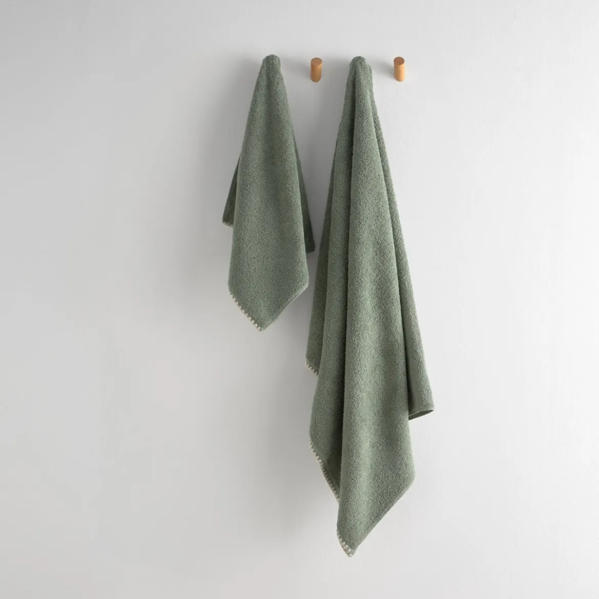 Toalla baño rizo algodón pespunte Unimax