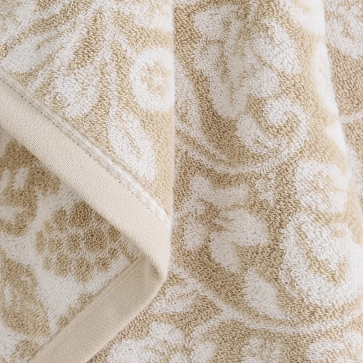 Toalla de baño algodón jacquard floral Medflo