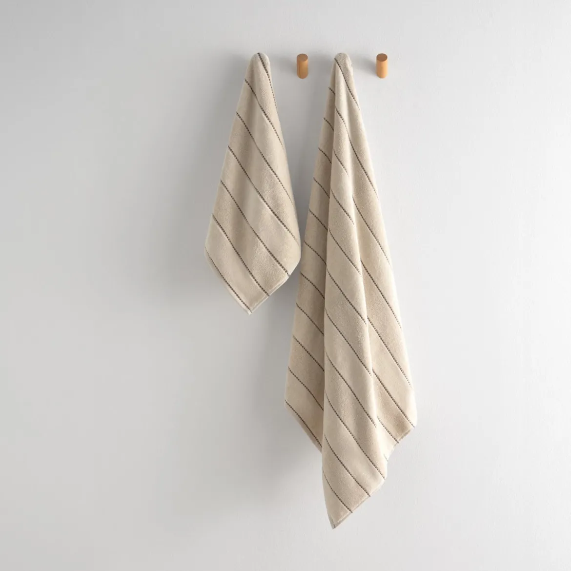 Toalla de baño algodón velour bordado rayas Meto